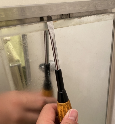 ＤＩＹでお風呂の鏡を交換！